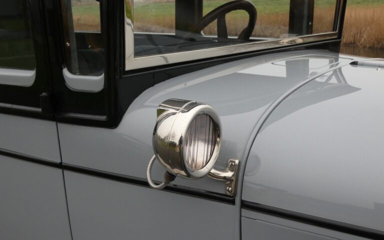 Locomobile Model 8-80 Sedan 1927