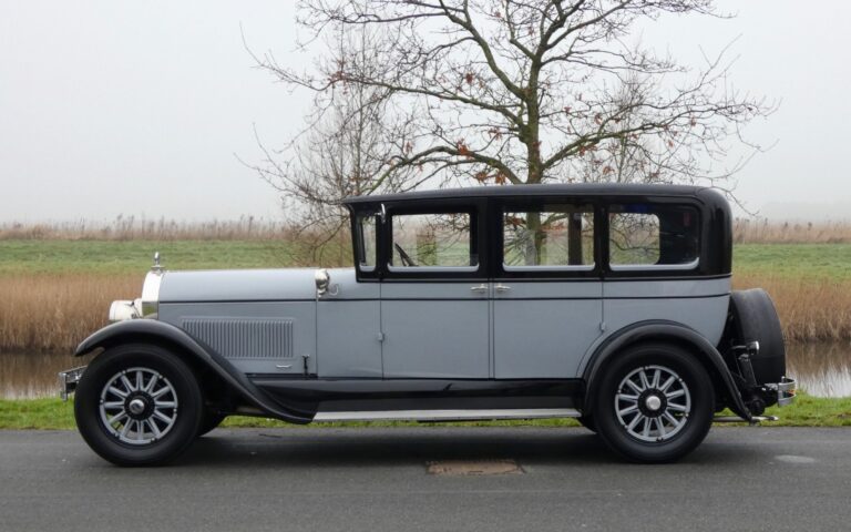 Locomobile Model 8-80 Sedan 1927