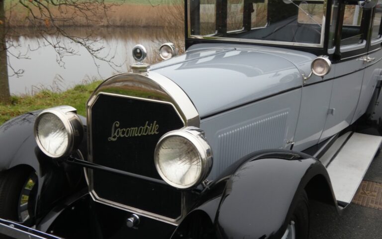 Locomobile Model 8-80 Sedan 1927