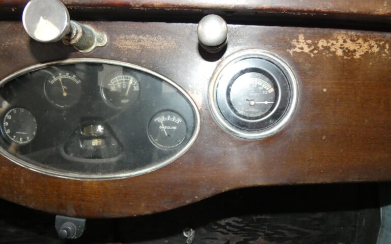 Locomobile Model 8-80 Sedan 1927