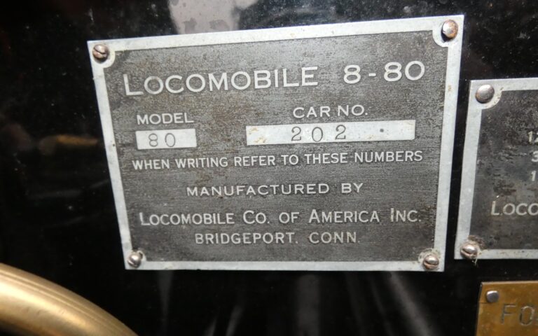 Locomobile Model 8-80 Sedan 1927