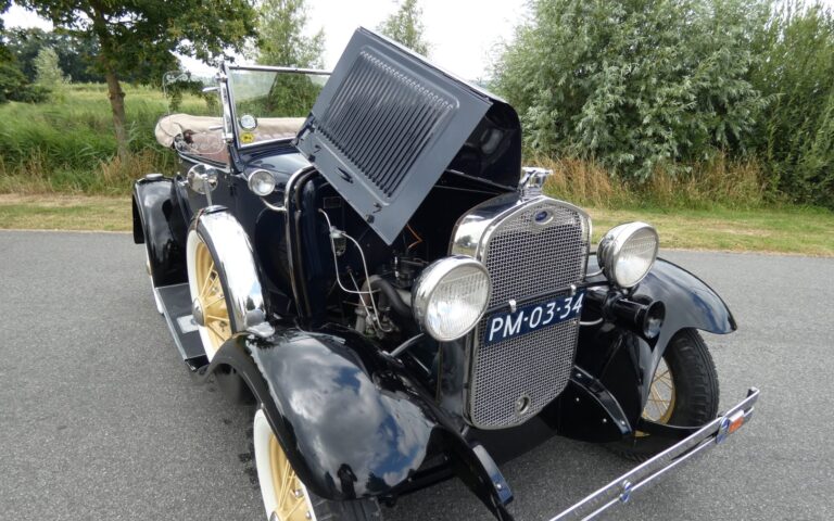Ford Model A Roadster Deluxe 1930