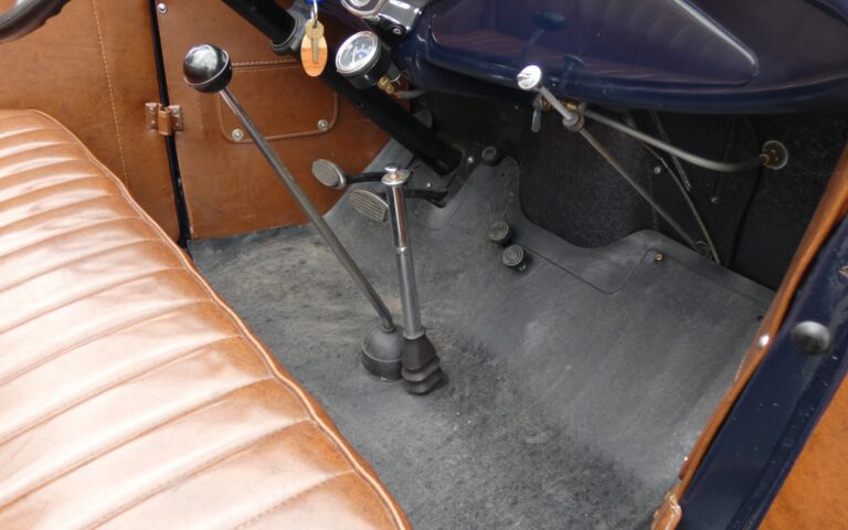 Ford Model A Roadster Deluxe 1930
