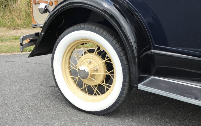 Ford Model A Roadster Deluxe 1930