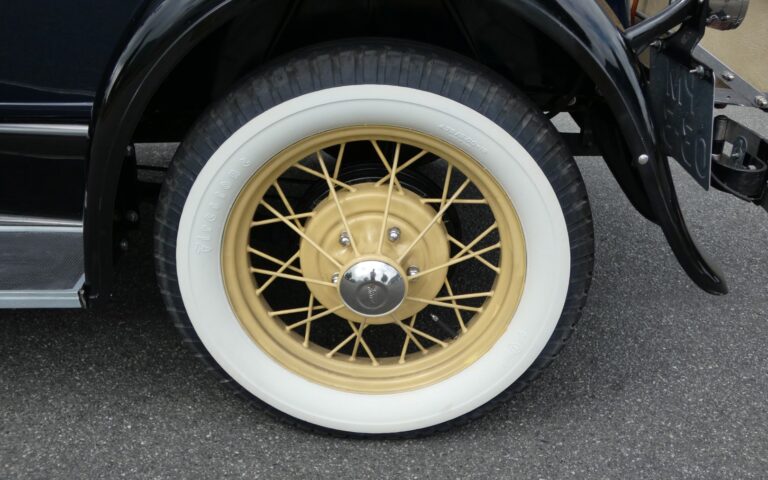 Ford Model A Roadster Deluxe 1930