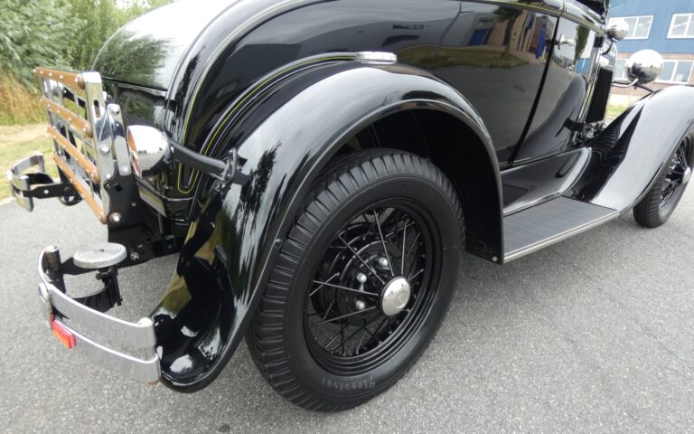 Ford Model A Roadster Deluxe 1931