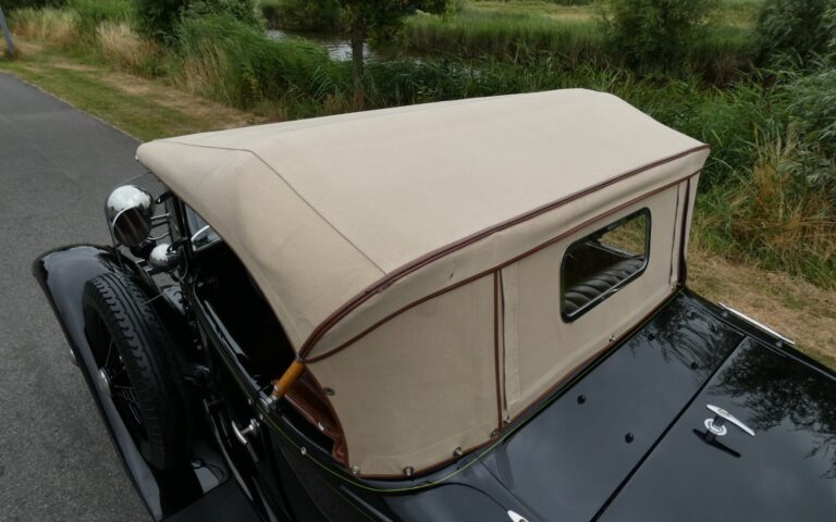 Ford Model A Roadster Deluxe 1931