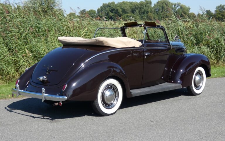 Ford V8 Club Cabriolet 1938